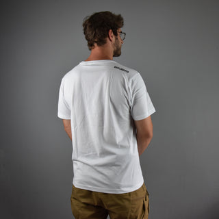 SHIRT - LOGO PATCH - WHITE - Sportartikel Wackelbrett für Fitness: Dieses Wackelbrett ist ideal für Fitnessbegeisterte, die ihre Stabilität und Kernkraft verbessern wollen. 