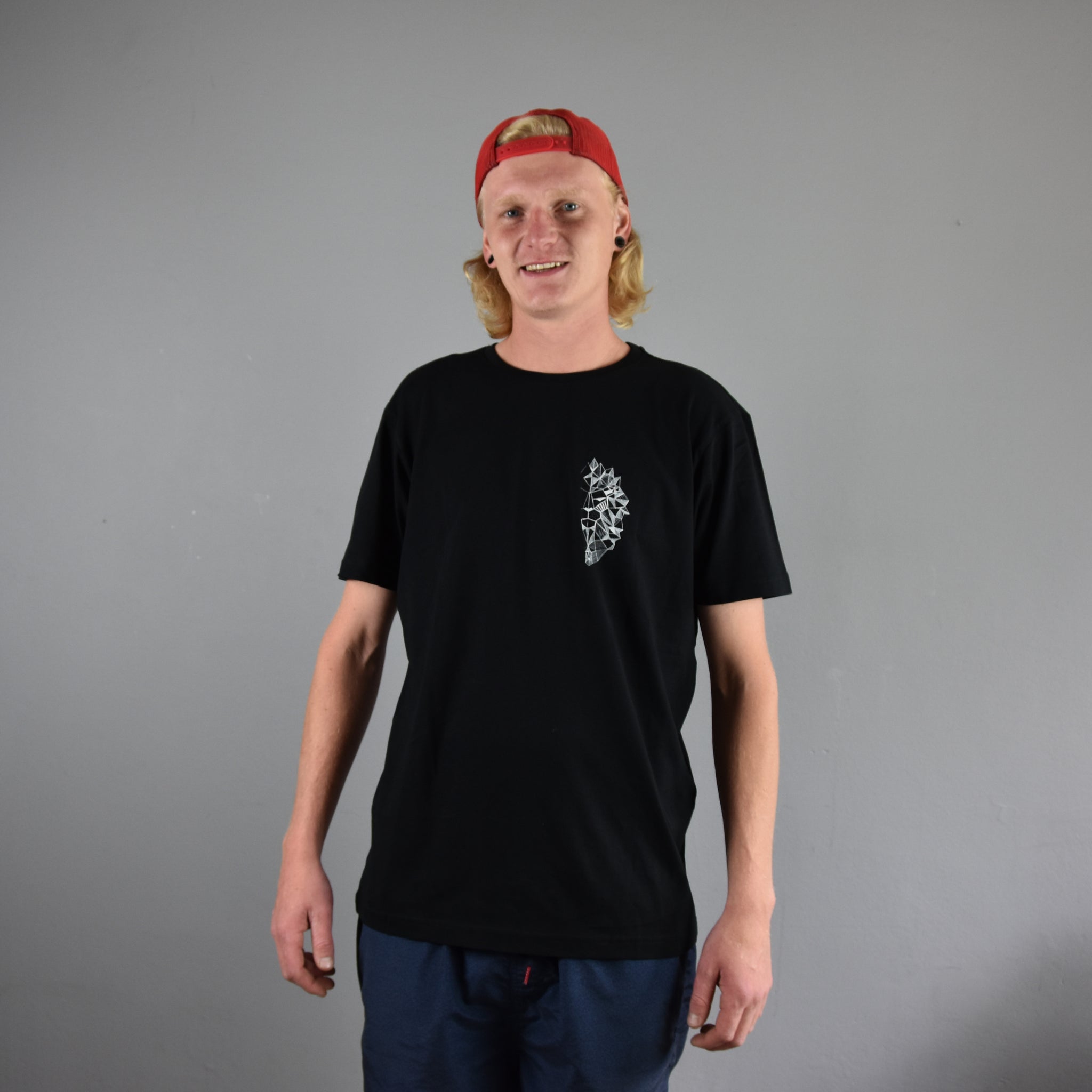SHIRT - MINI LION - BLACK - Sportartikel Wackelbrett für Fitness: Dieses Wackelbrett ist ideal für Fitnessbegeisterte, die ihre Stabilität und Kernkraft verbessern wollen. 