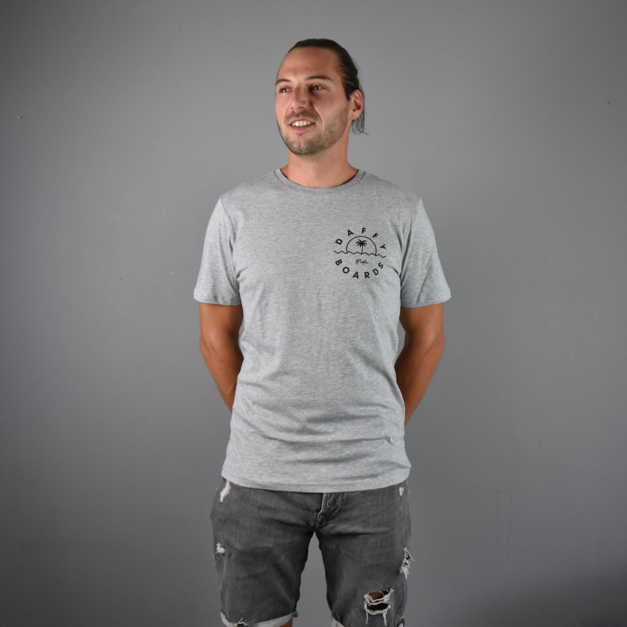 SHIRT - PALMS - GREY - Sportartikel Wackelbrett für Fitness: Dieses Wackelbrett ist ideal für Fitnessbegeisterte, die ihre Stabilität und Kernkraft verbessern wollen. 